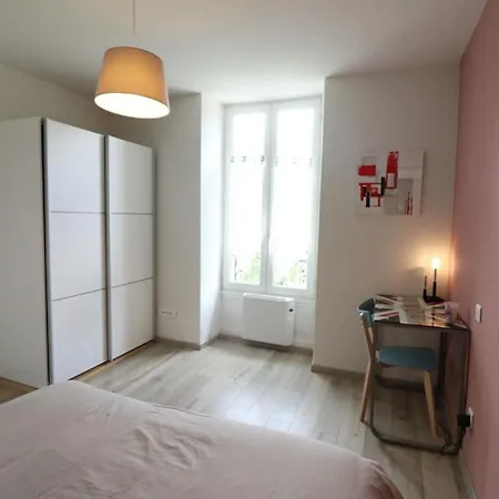 Maison Contemporaine A Thiezac, Proche Super Lioran, 4 Pers, 2 Ch, Terrasse, Jardin, Animaux Admis - Fr-1-742-423 בית נופש Thiézac