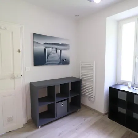 בית נופש Maison Contemporaine A Thiezac, Proche Super Lioran, 4 Pers, 2 Ch, Terrasse, Jardin, Animaux Admis - Fr-1-742-423 *